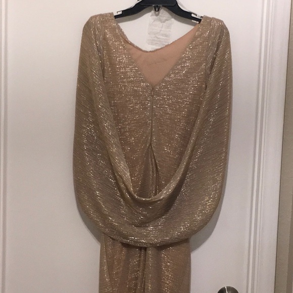 NWT Betsy & Adam Metallic Cape Gown Gold/Silver Size 6 - Picture 6 of 16